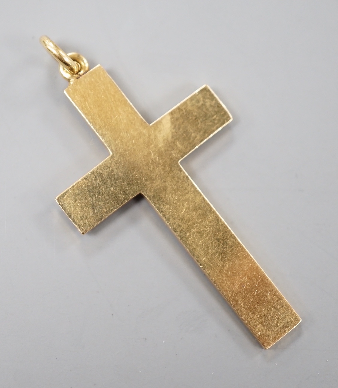 A 1940's 18ct gold cross pendant, 39mm, 8 grams.